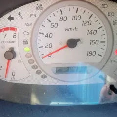 Nissan Tino 1999 года, 120 л.с., пробег 341813 км, АКПП. VIN кузова: V10-010299, номер двигателя: QG18 257875, объем 1769 см³, цвет синий, госномер У186ВР138. Требуется ремонт: значительная коррозия кузова, гнилые пороги и дно. Необходим ремонт АКПП, ходовой части и электрики (последствия…