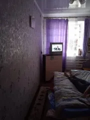 Продается 1/4 доля квартиры, назначение: жилое, площадь: 38,8 кв.м., номер, тип этажа: 2 этаж, кадастровый номер: 61:21:0600021:568, адрес (местоположение): Ростовская обл., р-н Матвеево-Курганский, п. Красный Бумажник, ул. Заречная, д. 2, кв. 15