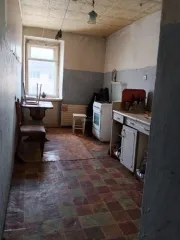 Комната 18,3 кв. м, Республика Башкортостан, адрес: Республика Башкортостан, г. Ишимбай, Геологическая ул., д. 42, кв. 66, комн. 4, 5 этаж, кадастровый номер 02:58:020253:608, ограничения и обременения: зарегистрированные в жилом помещении лица и/или право пользования жилым помещением у третьих лиц…