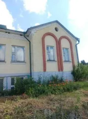 Земельный участок площадью 10675 кв.м., здание 1985.9 кв.м., Орловская область. Кадастровый номер участка: 57:07:0030402:357. Сооружения: электрические сети с трансформаторной подстанцией протяженностью 532 м, кадастровый номер 57:07:0710101:223; пожарные резервуары площадью 200 кв.м, кадастровый…