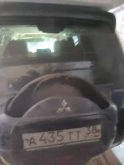 Автомобиль Mitsubishi Pajero 3.8 LWB, 2008 г.в., VIN JMBLYV97W8J001301, цвет синий.
