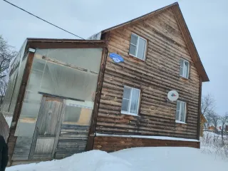 Земельный участок площадью 1100 кв.м и жилой дом 101.1 кв.м в Московской области. Земельный участок площадью 1100 +/- 12 кв. м, категория земель: земли населенных пунктов, разрешенное использование: для садоводства, расположенный по адресу: Московская область, р-н Дмитровский, с/о Синьковский, д…