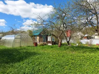 Земельный участок площадью 788±11,25 кв. м, кадастровый номер 60:18:0197801:145, нежилое здание (садовый дом) площадью 16,1 кв.м., кадастровый номер 60:18:0197801:278. Местоположение: Псковская область, Псковский район, СП «Ядровская волость», СНТ Череха, д.145. Категория земель - земли…