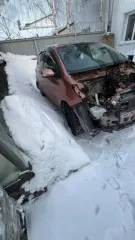 Toyota Vitz 2007 года. Кузов KSP905110228. Автомобиль в неудовлетворительном состоянии, отсутствуют некоторые детали и запчасти, не на ходу.