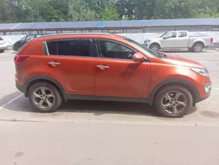 Транспортное средство на ходу, в хорошем состоянии. Внешних существенных повреждений не обнаружено.