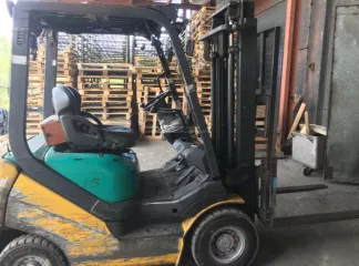 Автопогрузчик KOMATSU  Япония  FD 15T 20  заводской № машины  рама  659912, год выпуска 2007, цвет желтый синий зеленый