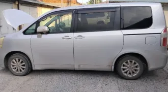 Toyota Noah 2008 автомобиль марки TOYOTA модель NOAH 2008 г.в. VIN-номер ZRR700123554. Ознакомление с имуществом производится самостоятельно, с момента публикации сообщения о продаже имущества и до окончания приема заявок по предварительной записи по телефону: +79958712606, либо направив запрос на…