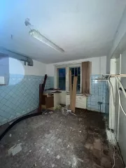 Нежилые помещения, назначение: нежилое, общая площадь 70 кв.м, 1 этаж, номера на поэтажном плане № А-21-Н (83-89), адрес объекта: Республика Коми, г. Усинск, ул. 60 лет Октября, д. 12/1, кадастровый номер 11:15:0102017:1287.