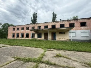 Нежилые помещения 761,3 кв.м и участок 3684 кв.м, Гулькевичский район. Помещение площадью 75,9 кв. м, назначение: нежилое, кадастровый номер 23:06:0904016:674, 1 этаж, помещение площадью 685,4 кв. м, назначение: нежилое, кадастровый номер 23:06:0904016:675, 1, 2 этаж, и земельный участок площадью…