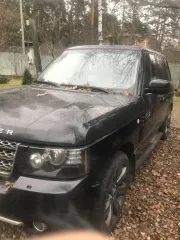 Land Rover Range Rover, 2012, VIN – SALLMAME4CA382374. Имущество является предметом залога АО "ТБАНК" (ОГРН 1027739642281, ИНН 7710140679), адрес 127287, г. Москва, ул. 2-я Хуторская, дом 38А, стр. 26.