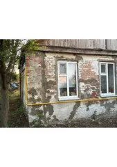 Дом 51,3 кв.м и участок 1100 кв.м, х. Уютный, Ростовская обл. 1/2 доля дома и 1/2 доля земельного участка в Ростовской обл. Еще 1/2 доля дома и 1/2 доля земельного участка в Ростовской обл. Еще 1/2 доля в праве на жилое здание, площадь: 51,3 кв.м., кадастровый номер: 61:31:0100101:1113 и 1/2 доля в…