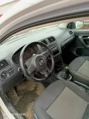 Volkswagen Polo 2011 года, VIN XW8ZZZ61ZBG024941. Механика, белый цвет. Технически исправен, на ходу. Для согласования даты и времени звоните по телефону 89372096908, Сергей.