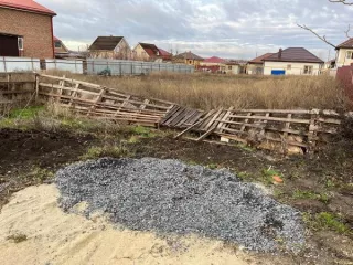 земельный участок площадью 1196 кв.м., кадастровый № 61:25:0201019:113, категория земель: земли населенных пунктов, для ведения личного подсобного хозяйства, должник Добриков М.О., (Поручение ТУ Росимущества в РО от 25.03.2025 № 61-498-У), Адрес (местоположение): Ростовская область, р-н…