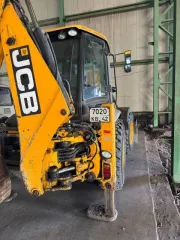 Экскаватор-погрузчик JCB 4CX14H2WM, 2013 года. Неустранимых обременений нет, есть сведения об обременениях, снимаемых по результатам торгов: предмет залога Банка «Левобережный» (ПАО).