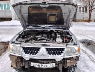 Mitsubishi Pajero Sport 2.5 2006 VIN JMB0NK9407J001191. Двигатель автомобиля не соответствует с двигателем, указанным в ПТС. С имуществом можно познакомиться по согласованию с организатором по предварительной записи.