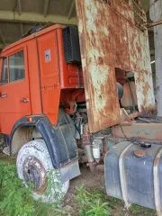 Сзап8357-02 прицеп-сортиментовоз Т8303А, 2008; сортиментовоз 687442 на шасси Камаз-65115, 2009. Грузовой сортиментовоз, грузовой лесовоз (прицеп), адрес: Костромская область, Чухломский район, п. Анфимово. Транспортные средства: грузовой лесовоз, категория ТС – прицеп, марка, модель Сзап8357-02…