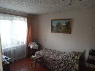 1/4 доля в праве собственности на квартиру, общей площадью 63,9 кв.м., расположенная по адресу: Рязанская область, г. Сасово, ул. Ново-Елатомская, д.45б, кв.6