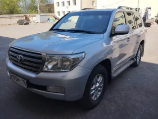 Toyota Land Cruiser 200 2008 года. VIN: JTMHT05J605028710, гос. номер У195МУ 116RUS.