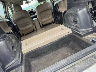 Toyota Vanguard 2008 года выпуска. Цвет кузова серый. Номер кузова ACA33-5210984. Номер двигателя 2AZ-H188296. Мощность 170 л.с., рабочий объем 2362 куб. см, тип двигателя бензиновый. Государственный регистрационный номер Н198ОУ75.