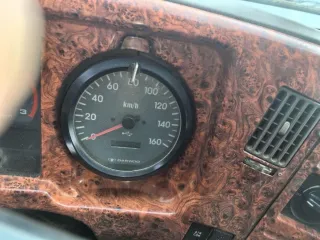 Грузовой самосвал Daewoo TATA VIN KL3K4DRF18K000426, год выпуска 2008, цвет: белый, гос. номер Е 016 СР 38 (ПТС отсутствует).
