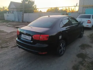 Volkswagen Jetta 2011 года выпуска, VIN — WVWZZZ16ZCM025617, цвет черный. Просмотр осуществляется по предварительной договоренности по телефону +79201200856 или электронной почте tikhomirova.arbitr@yandex.ru в рабочие дни. Имущество находится в залоге на основании договора залога №…