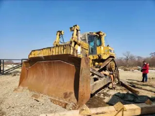 Бульдозер гусеничный Caterpillar D6R, зав.№ CAT00D6RCBLE00256, г.в. 2004, гос.рег.знак СР 6562 63. Местонахождение: Иркутская область, г. Усолье-Сибирское.