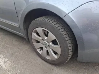 Skoda Superb 2011 года выпуска, серый цвет. VIN: TMBAB83T3C9040687. ПТС: 42УС № 738094. Государственный номер: О292НО142. Страна-изготовитель: Польша. Модель двигателя: CDA 273464, бензиновый, номер: CDA 273464. Мощность: 152 л.с. (111,8 кВт). Рабочий объем: 1798 куб. см. Номер шасси отсутствует…