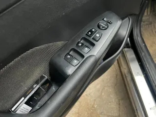 Hyundai Solaris, 2018 Транспортное средство: Автомобиль Легковой седан, VIN Z94K341CBKR099629, Марка, модель: ХЕНДЭ СОЛЯРИС Hyundai Solaris, Категория: В, Год выпуска: 2018, Кузов: Z94K341CBKR099629, Цвет: черный, Паспорт ТС: серия 78 ОХ № 613870, Регистрационный знак: У203СМ750, СТС 50 60 № 586745.