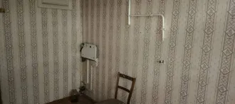 1/4 + 1/4 доли квартиры (52 кв.м) и 1/4 доли помещения, Омская область, назначение: жилое, кадастровый (условный) номер: 55:26:240101:1263, адрес: Омская область, Таврический р-н, с. Прииртышье, ул. Ленина, д. 21, кв. 13