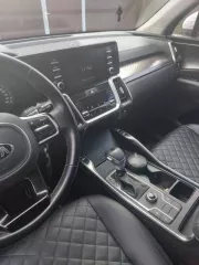 Автомобиль легковой: KIA SORENTO  Год выпуска – 2021  Идентификационный номер  VIN : XWERG81DBM0000480