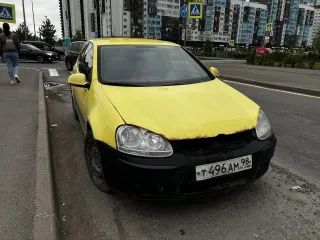 Volkswagen Golf 2005, легковой автомобиль марки VOLKSWAGEN, модель Golf, год выпуска 2005, кузов № WVWZZZ1KZ5W173379, идентификационный номер (VIN) WVWZZZ1KZ5W173379. Ознакомление по месту нахождения в Санкт-Петербурге по предварительной записи по тел. +7 993 600-89-65.