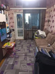 Доли квартиры 43.4 кв.м., Свердловская область. 1/4 доля квартиры в Свердловской области, еще 1/4 доля квартиры в Свердловской области, еще 1/4 доли на жилое помещение, квартира, площадь 43.4 кв.м., назначение: жилое, этаж: 2, адрес: Россия, Свердловская область, город Кушва, улица Магистральная…