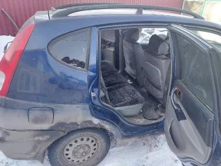 Легковой автомобиль DAEWOO   РЕЗЗО, 2001 г.в, VIN KLAUF75Z12K726673, цвет   синий, номер кузова  прицепа  VIN KLAUF75Z12K726673, мощность двигателя   121 л.с., объем двигателя 1998 см. куб. автомобиль не заводится, не на ходу. Имущество принадлежит на праве собственности супругу Усачевой Елены…