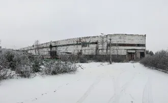 Имущественный комплекс по адресу: Красноярский край, г. Сосновоборск, ул. Заводская, д. 1  обременение: ипотека в пользу у ГКР «ВЭБ.РФ» : 1  Здание  административно бытовой корпус №8 , КН: 24:56:0101001:251, пл. 6600.60 кв. м  2  Здание  корпус складов , КН: 24:56:0101001:428, назначение: нежилое…
