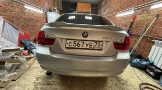BMW 3 Series 2005 года, 150 лс, пробег 317195 км, АКПП. Автомобиль легковой BMW 320I, 2005 г.в., двигатель N46B20BA-A233H366, VIN: WBAVA71020KP93250, шасси (рама) отсутствует.