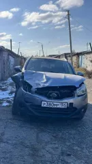 Nissan Qashqai, 2012 года, 141 лс, 224000 км, полный привод, АКПП, VIN: SJNFBNJ10U2471692, требуется ремонт (трещины на лобовом стекле, помят капот, бампер, сломаны передние фары).