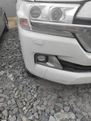 Toyota Land Cruiser 200, 2019 г.в., 249 л.с., 260000 км, полный привод, АКПП, VIN JTMCV05J904274063, гн. Х999СВ86. Автомобиль имеет сколы, вмятины, царапины, повреждения лакокрасочного покрытия и другие дефекты, КЛЮЧИ ОТСУТСТВУЮТ, ДВС не запускался, диагностика технического состояния не проводилась.