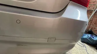 BMW 3 Series 2005 года, 150 лс, пробег 317195 км, АКПП. Автомобиль легковой BMW 320I, 2005 г.в., двигатель N46B20BA-A233H366, VIN: WBAVA71020KP93250, шасси (рама) отсутствует.