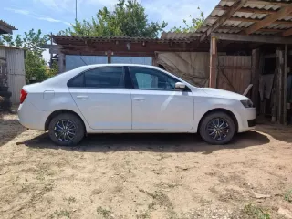 Skoda Rapid 2018, марка SKODA, модель RAPID, год выпуска 2018, VIN XW8AG2NH1JK138277, номер двигателя CWV532137, номер кузова XW8AG2NH1JK138277, цвет кузова белый, мощность двигателя 90 л.с. (кВт), техническое состояние: автомобиль на ходу, пробег 91 239 км.