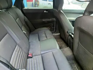 Volvo S40, 2007, черный, 141 734 км, 1 596 МТ (99,96 л.с.), бензин, передний, VIN YV1MS204282363187, седан, в нерабочем состоянии, разбито лобовое стекло, вмятины на правой стороне кузова и дверях, отломлено правое боковое зеркало, множественные повреждения кузова коррозией, багажник не…