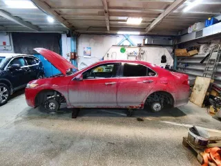Honda Accord, 2008 года, 201 лс, 300000 км еще Легковой автомобиль: HONDA ACCORD, год изготовления: 2008, легковой седан, г/н: Е835РР186, цвет: красный, VIN: JHMCU26609C209346, ПТС 54 НТ 829469, СТС 99 58 795077 (Авто не на ходу)