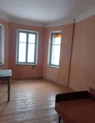 1/2 доли квартиры в Калужской обл. общей площадью 45,8 кв.м., с кадастровым номером 40:10:031315:80, расположенное по адресу Калужская область, р-н Козельский, ж/д ст. Шепелёво, тер. Подстанции № 34, д.1, кв. 2