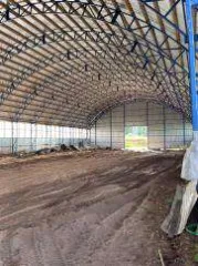 Склад готовой продукции, Кировская область. Временное сооружение склад готовой продукции, расположенное в пределах земельного участка с кадастровым номером 43:19:391501:293. Местоположение: Российская Федерация, Кировская область, Нагорский район, поселок городского типа Нагорск. Состав: Полуферма…