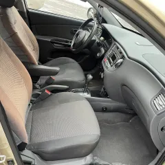 Kia Rio (KIA DE JB/РИО), 2010 г.в. VIN: XWEDH511BB0004135, гос. номер Р436РТ96. Повреждения по кузову: правая задняя дверь - вмятина, сколы, царапины, передний бампер, задний бампер - сколы, царапины, правое крыло, левое крыло - сколы, царапины, коррозия порогов. Технические неисправности…