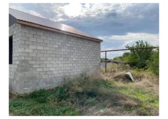 Дом 52,1 кв.м и участок 1500 кв.м, Ставропольский край. Земельный участок, площадь: 1 500 кв.м, кадастровый номер: 26:08:040912:4 и жилой дом, дача, площадь: 52,1 кв.м., кадастровый номер: 26:08:040911:330, расположенные по адресу: Ставропольский край, Петровский муниципальный округ, город…