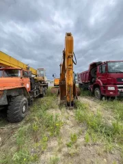 Экскаватор HYUNDAI R250LC 7 Экскаватор HYUNDAI R250LC 7, 2011 года выпуска, VIN № HHIHN701HB0002420, №двигатель: 26469563. Цвет   серый желтый. Мощность двигателя л.с.  кВт : 121  165 . Вид движителя   гусеничный, ПСМ ТС 722359 от 26.07.2011г.