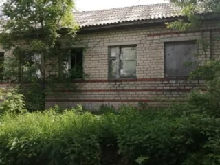 Нежилое здание 211,1 кв.м с земельным участком 386 кв.м Вологодская область. Здание, назначение: нежилое, кадастровый номер 35:26:0402031:529, площадью 211,1 кв. м, вместе с земельным участком с кадастровым номером 35:26:0402031:983, площадью 386 кв. м, расположенное по адресу: Вологодская область…