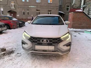 Автомобиль Lada Vesta 2023 года выпуска, мощность 106.1 л.с., пробег 50000 км. VIN: XTAGFL110R0735192. Имущество находится в залоге.
