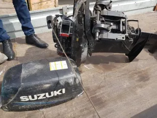 Suzuki 30 лодочный мотор, Suzuki кейс бак, надувная лодка SOLAR-350. Реализация как годные остатки в сборном виде. Состояние б/у.