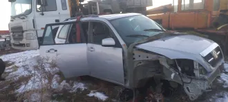 Легковой автомобиль Vortex Tingo. Неисправен (Автомобиль после ДТП, частично повреждена крыша, частично отсутствуют стекла, повреждена подвеска, отсутствуют передние колеса, возможно иные скрытые дефекты).